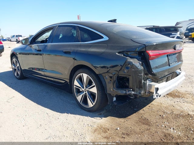 2025 AUDI A6 E-TRON WAU2CAGH1SA018325 Photo 2