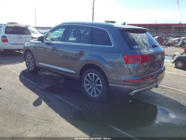 2018 AUDI Q7 WA1LAAF79JD045575 Photo 2