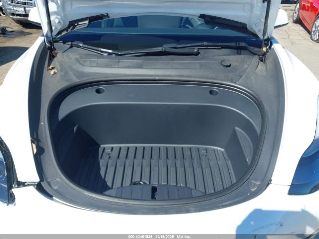 2023 TESLA MODEL 3 5YJ3E1EA5PF472518 Photo 9