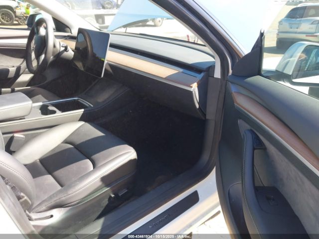 2023 TESLA MODEL 3 5YJ3E1EA5PF472518 Photo 4