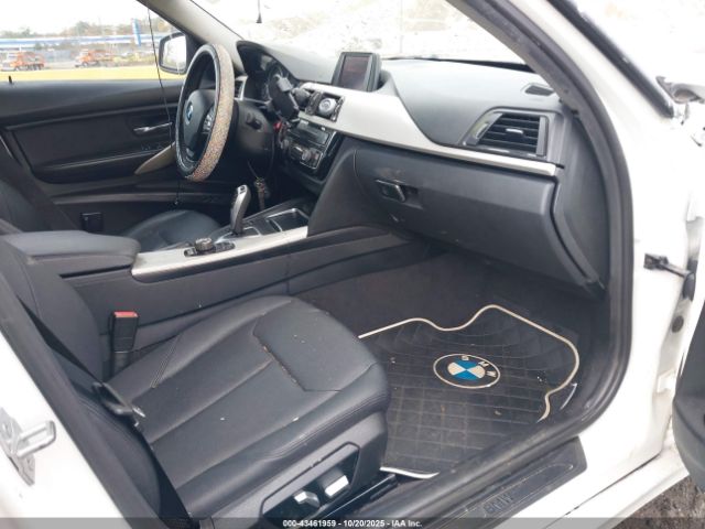 2018 BMW 320I WBA8E1G50JNU89559 Photo 4