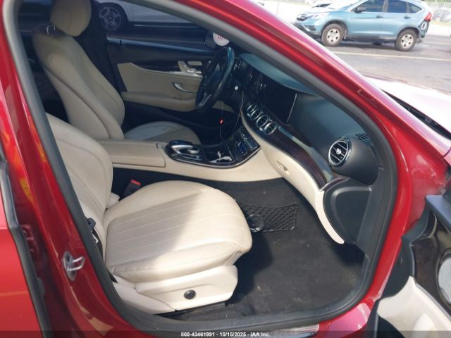 2019 MERCEDES-BENZ E 300 WDDZF4JBXKA659526 Photo 4