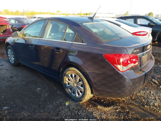 2011 CHEVROLET CRUZE 1G1PC5SH8B7245671 Photo 2