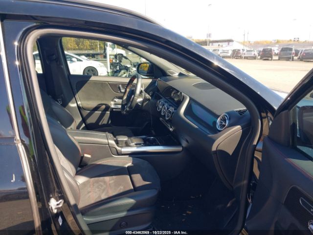 2021 MERCEDES-BENZ AMG GLA 45 W1N4N5DB3MJ253284 Photo 4