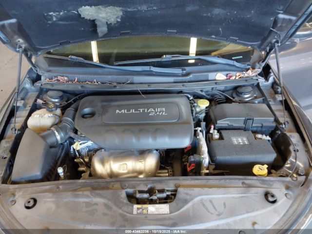 2015 CHRYSLER 200 1C3CCCAB6FN759418 Photo 9