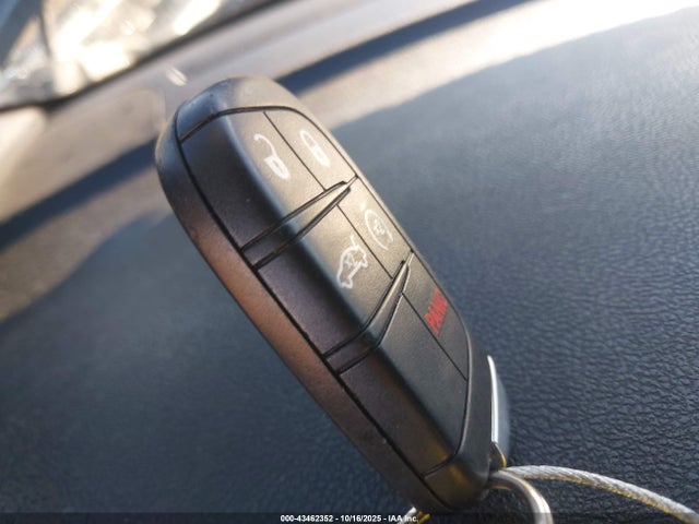2C3CDXJG1HH564015 Dodge Charger Sxt Awd