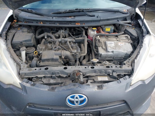 JTDKDTB37E1573369 Toyota 1nz-fxe+1lm