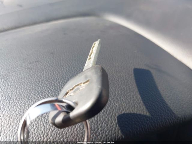 2018 CHEVROLET SILVERADO 1500 1GCRCREC9JZ156654 Photo 10