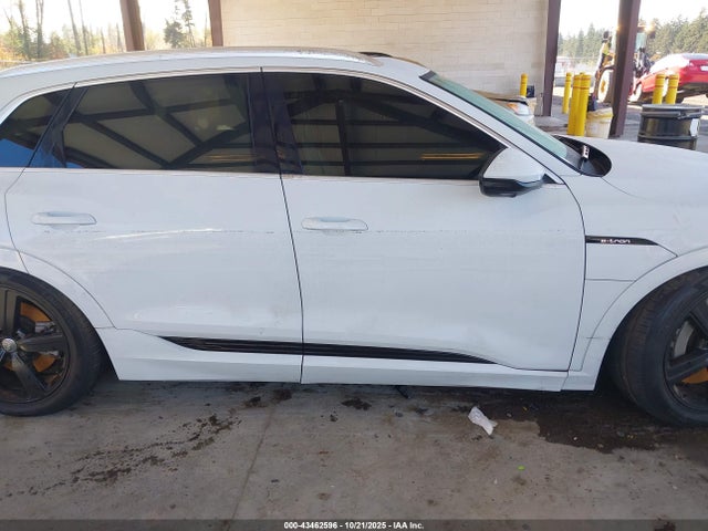 2019 AUDI E-TRON WA1LABGE7KB015443 Photo 5