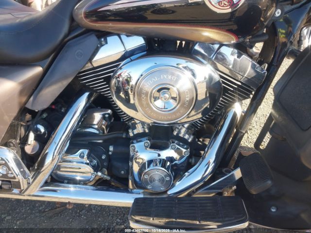 2005 HARLEY-DAVIDSON FLHTCUI 1HD1FCW165Y668672 Photo 7