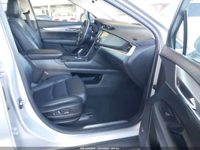 2017 CADILLAC XT5 1GYKNBRS3HZ319212 Photo 4