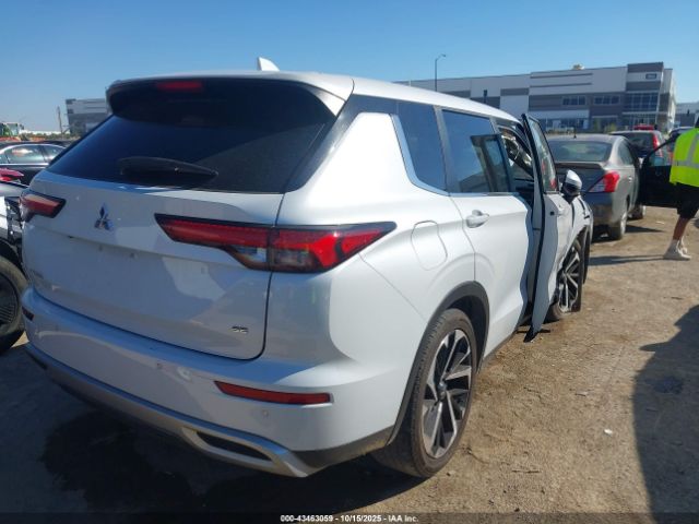 2024 MITSUBISHI OUTLANDER JA4J3VA88RZ048569 Photo 3