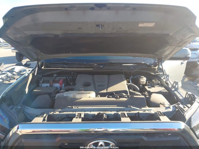 5TFLA5EC3NX008828 Toyota Tundra Sr5
