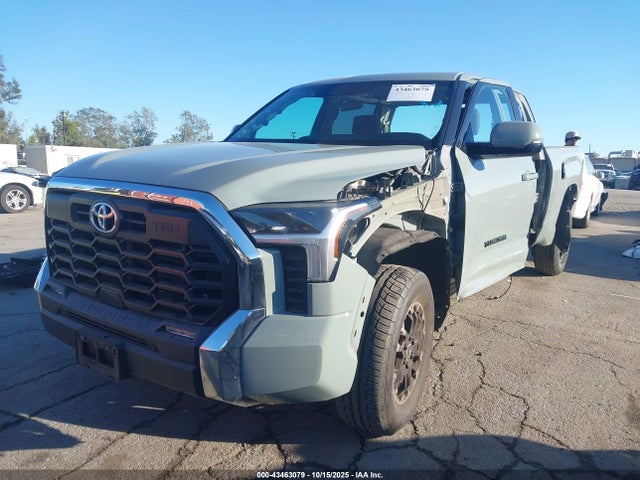 5TFLA5EC3NX008828 Toyota Tundra Sr5