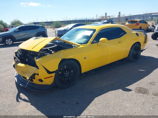 2C3CDZFJ4HH588941 Dodge Challenger 392 Hemi Scat Pack Shaker