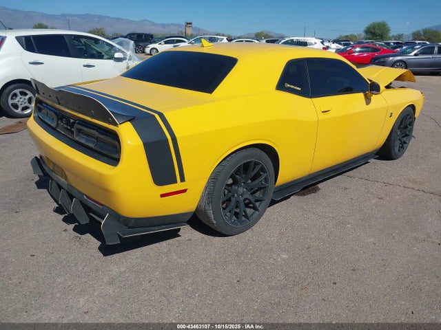 2C3CDZFJ4HH588941 Dodge Challenger 392 Hemi Scat Pack Shaker
