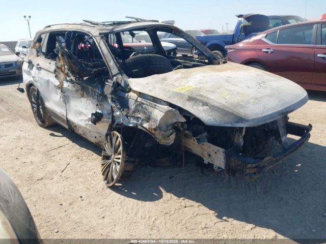 2018 VOLKSWAGEN TIGUAN 3VV3B7AX3JM012980