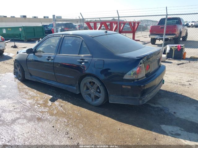 2004 LEXUS IS 300 JTHBD192040089628 Photo 2