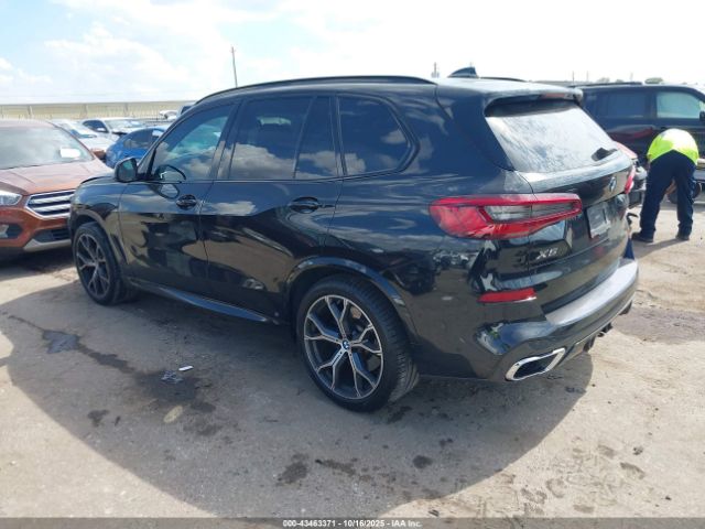 2019 BMW X5 5UXCR6C53KLL09491 Photo 2