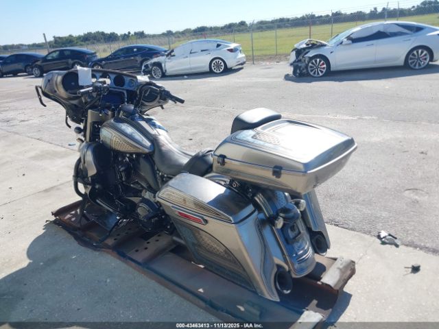 2019 HARLEY-DAVIDSON FLHXS 1HD1KRP17KB605530 Photo 2