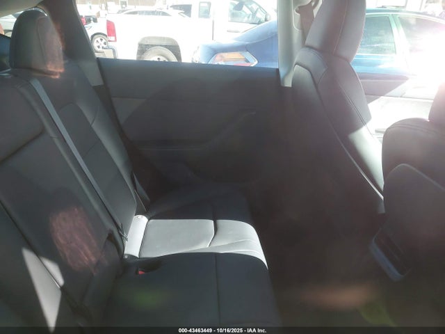 2024 TESLA MODEL Y 7SAYGDEE0RA215113 Photo 7