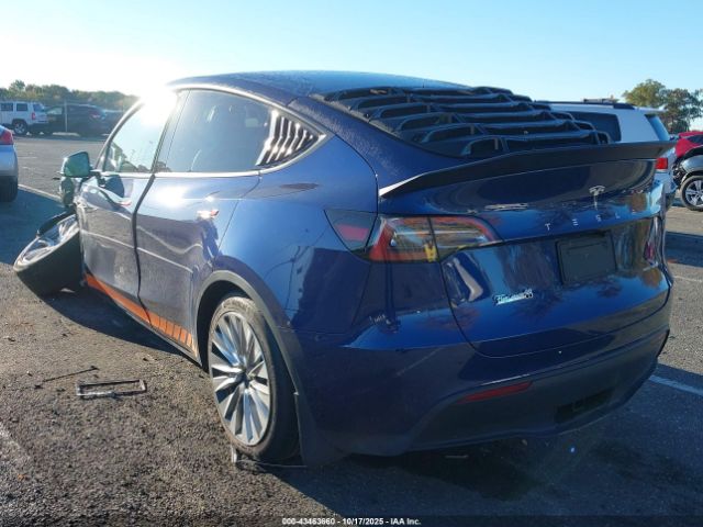 2023 TESLA MODEL Y 7SAYGDEE0PF701050 Photo 2