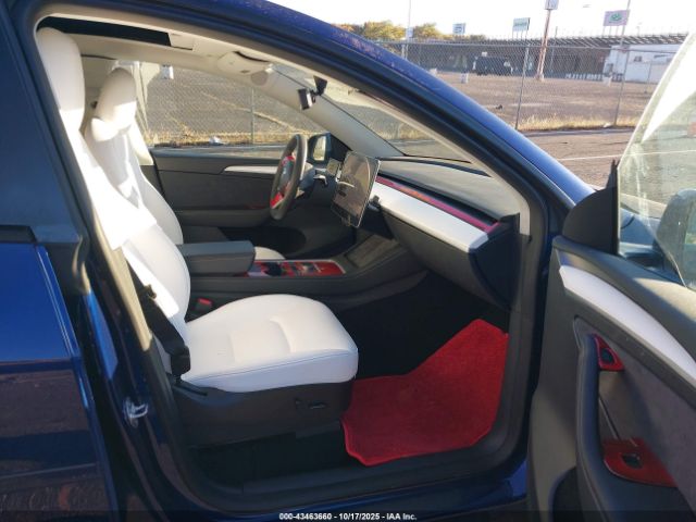 2023 TESLA MODEL Y 7SAYGDEE0PF701050 Photo 4