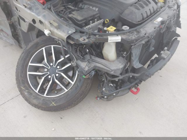 2019 JEEP GRAND CHEROKEE 1C4RJFLTXKC640988 Photo 5