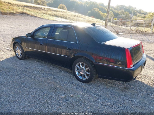 2010 CADILLAC DTS 1G6KD5EY9AU138187 Photo 2