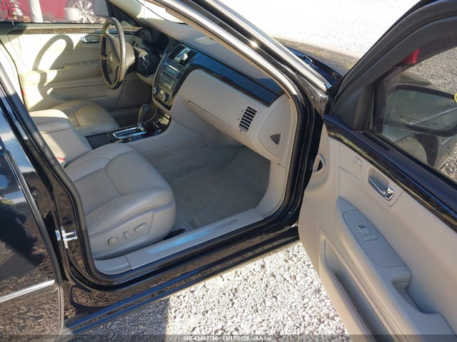 2010 CADILLAC DTS 1G6KD5EY9AU138187 Photo 4