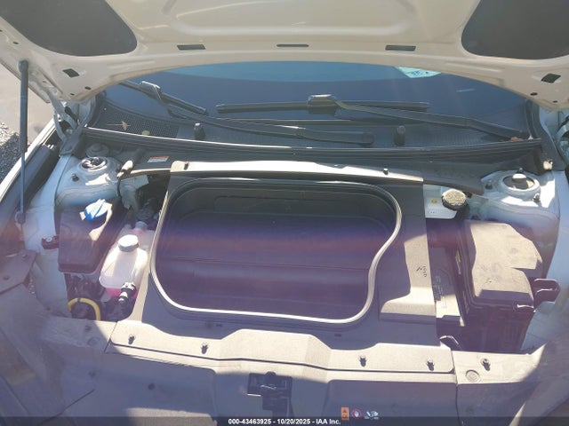 2024 HYUNDAI IONIQ 6 KMHM34AC0RA061795 Photo 9