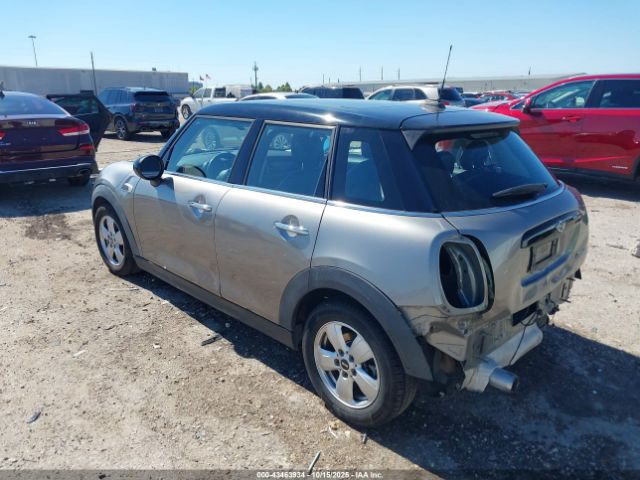 2018 MINI HARDTOP WMWXU1C52J2F80356 Photo 2