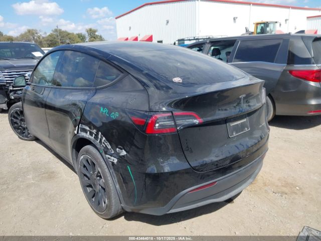 2023 TESLA MODEL Y 7SAYGDEE4PA176345 Photo 2