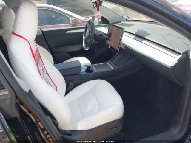 2023 TESLA MODEL Y 7SAYGDEE4PA176345 Photo 4