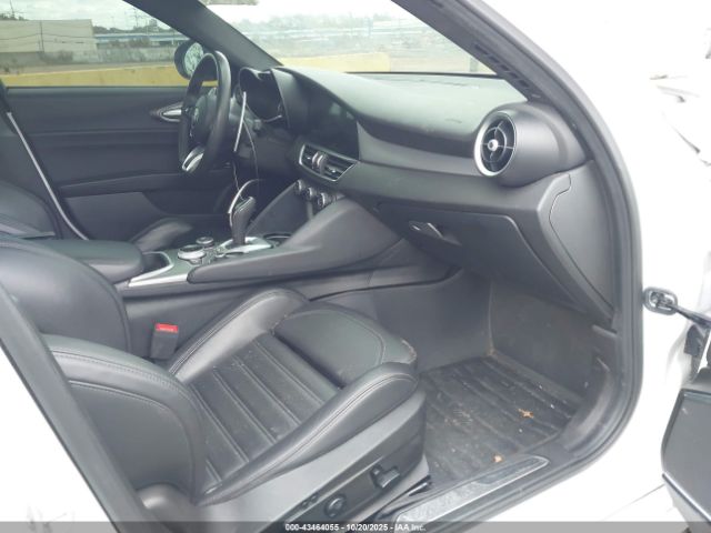 2022 ALFA ROMEO GIULIA ZARFANBN3N7664407 Photo 4
