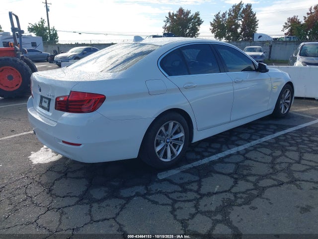 BMW 528I 2015 WBA5A5C51FD513425 Image 4