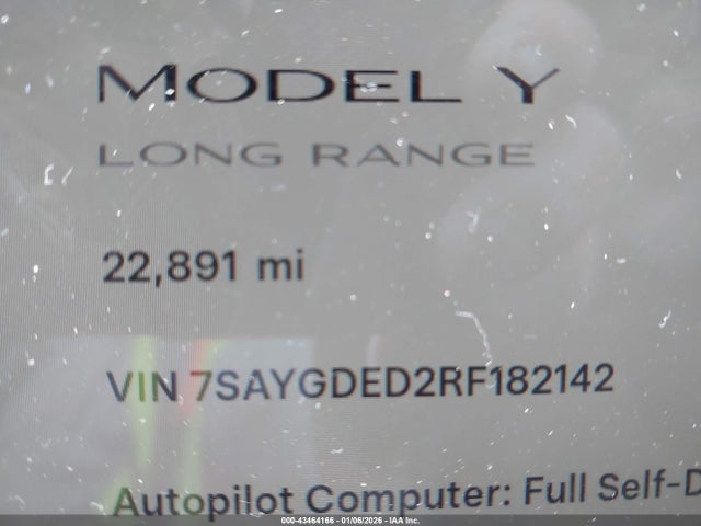Tesla Model Y 2024 7SAYGDED2RF182142 Image 15