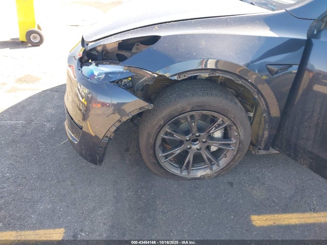 2024 TESLA MODEL Y 7SAYGDED2RF182142 Photo 5