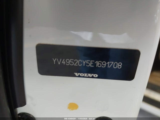 2014 VOLVO XC90 YV4952CY5E1691708 Photo 8
