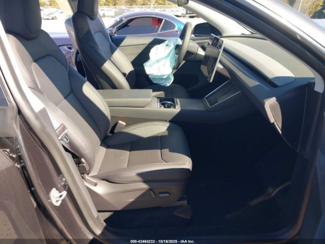 2026 TESLA MODEL Y 7SAYGDEE4TF449166 Photo 4