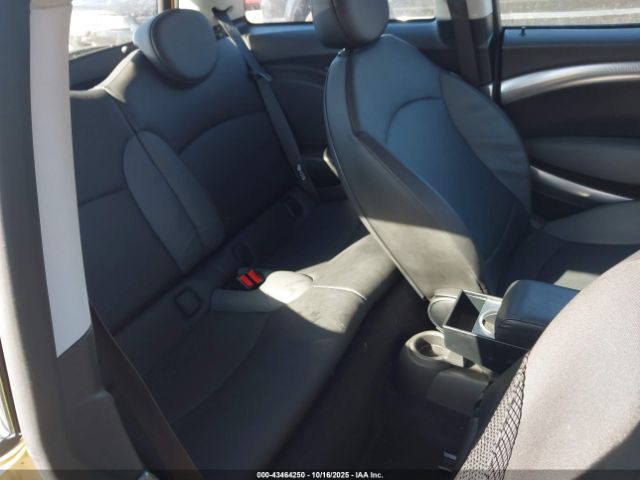 2007 MINI COOPER S WMWMF73587TL90450 Photo 7