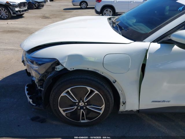 2022 FORD MUSTANG MACH-E 3FMTK1RM1NMA18574 Photo 5