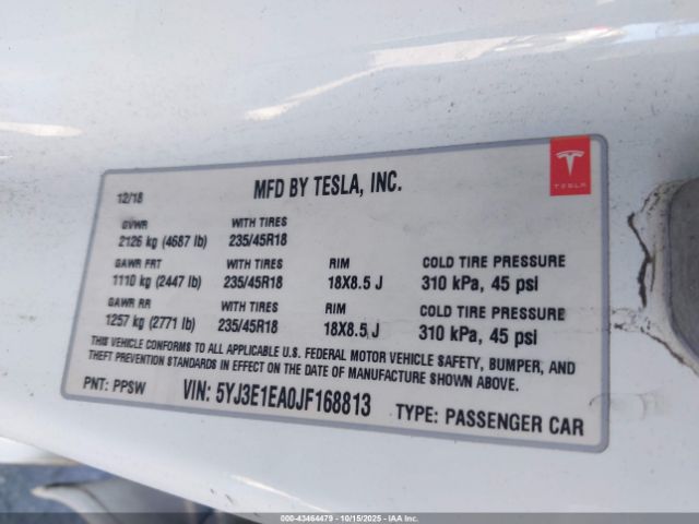 2018 TESLA MODEL 3 5YJ3E1EA0JF168813 Photo 8