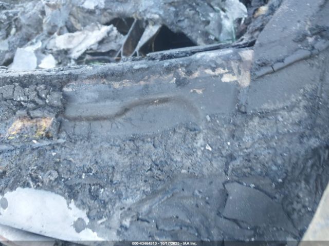 2017 VOLVO XC90 YV4A22PM0H1122606 Photo 8