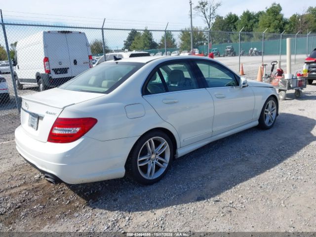 2012 MERCEDES-BENZ C 300 WDDGF8BB1CA704383 Photo 3