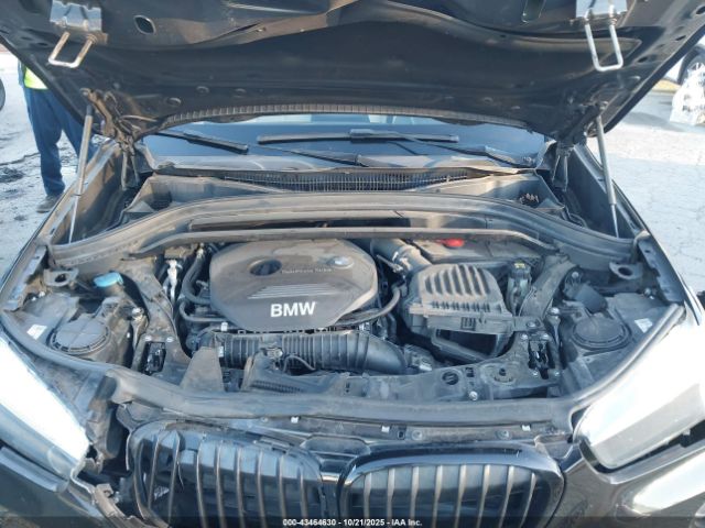 2018 BMW X1 WBXHU7C32J5H42562 Photo 9