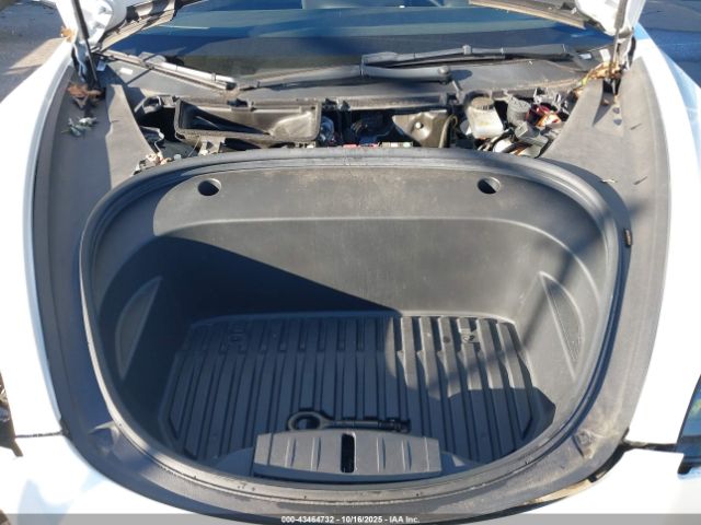 2023 TESLA MODEL 3 5YJ3E1EA7PF430111 Photo 9