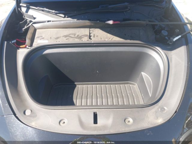 2025 TESLA MODEL Y 7SAYGDED5SF248415 Photo 9