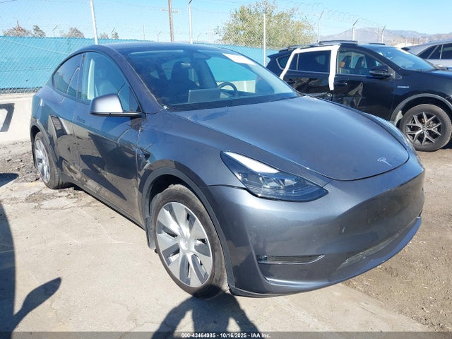2023 TESLA MODEL Y 7SAYGAEE8PF972307 Photo 0