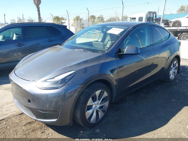 2023 TESLA MODEL Y 7SAYGAEE8PF972307 Photo 1